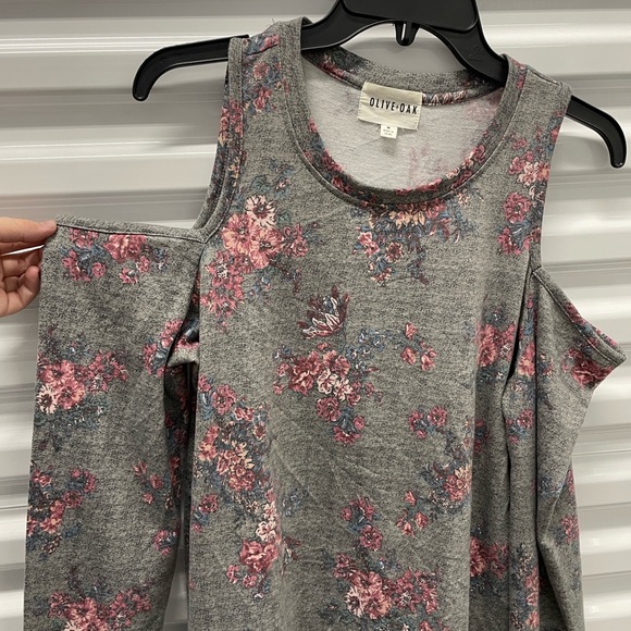 Olive and oak top - Picture 3 of 9